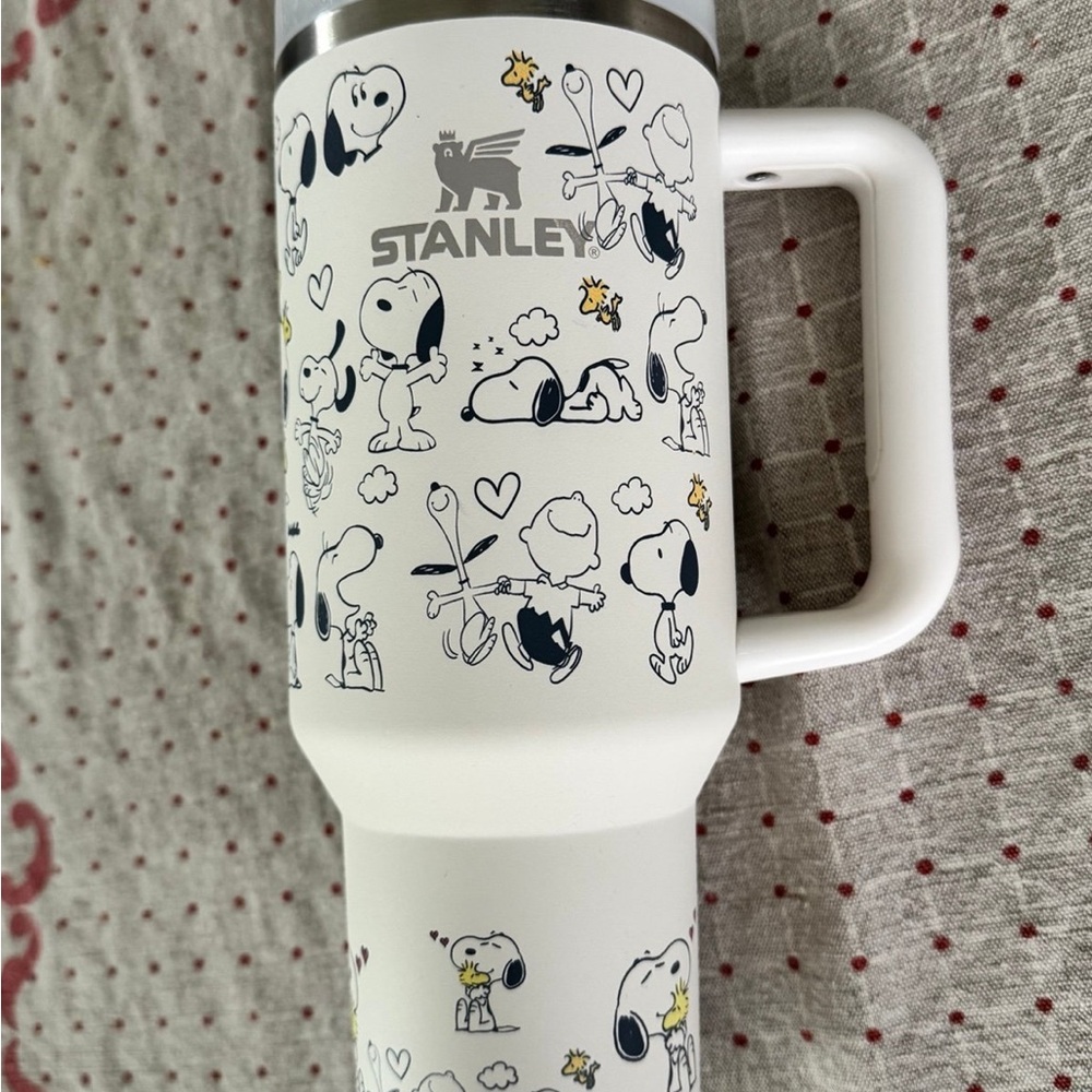Stanley White Snoopy 40oz